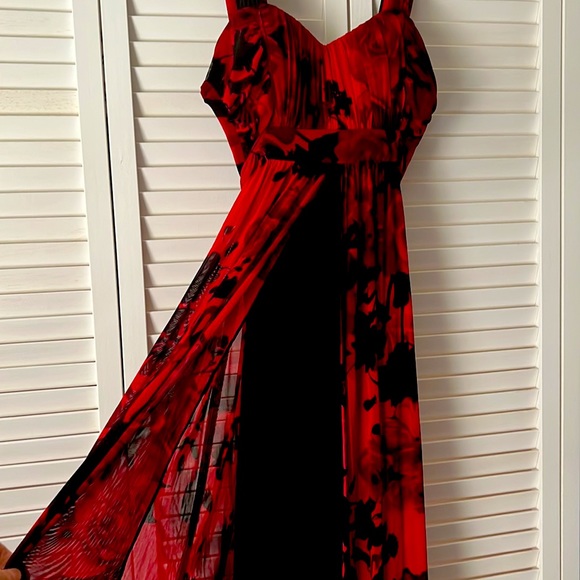 Red & Black Rose Dress - Picture 2 of 4